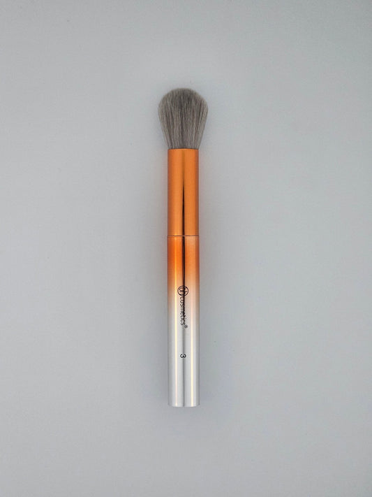 BH Cosmetics No. 3 Precision Blending Brush Perfect for Targeted Application — makeup brush on white background