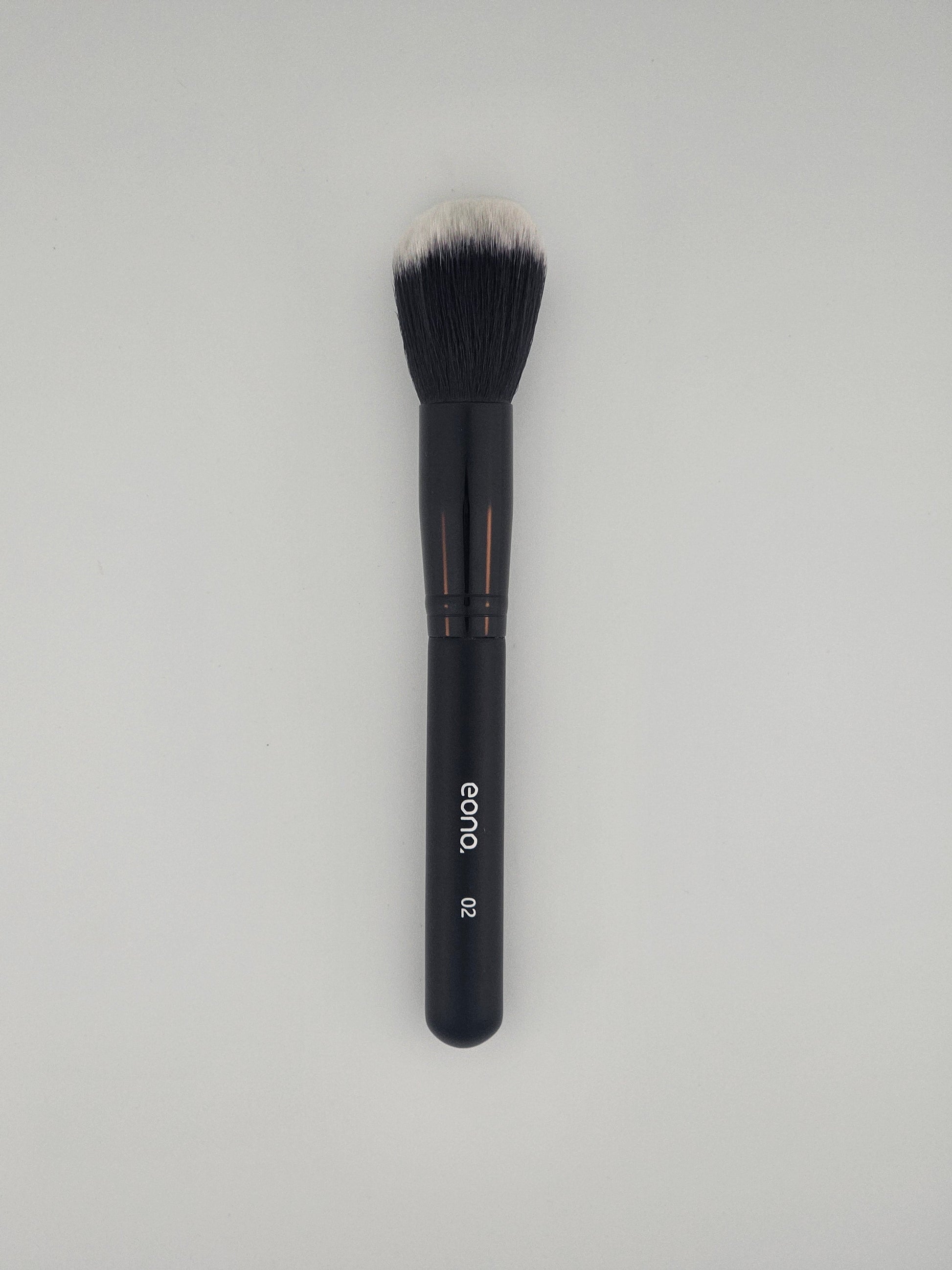 Eono 02 Face Powder/Blush Brush Soft & Versatile Makeup Tool — makeup brush on white background