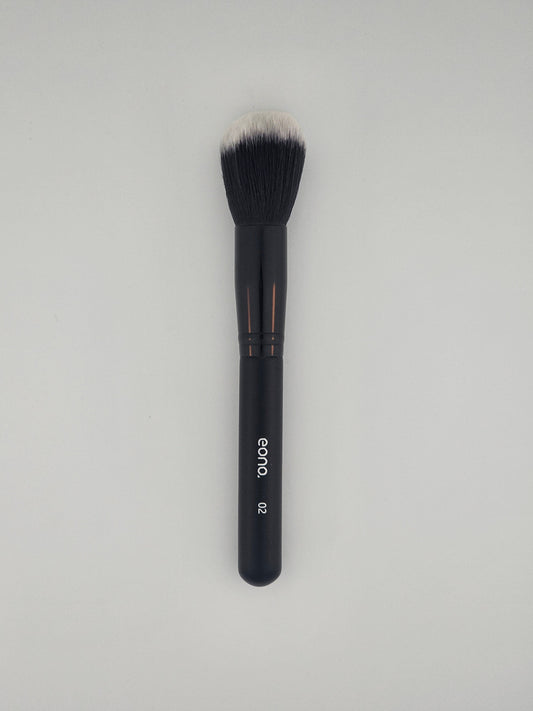 Eono 02 Face Powder/Blush Brush Soft & Versatile Makeup Tool — makeup brush on white background