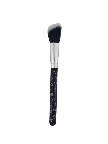 Beauty Bay Iconic Black Angled Blush/Contour Brush Perfect Precision for Contouring — makeup brush on white background