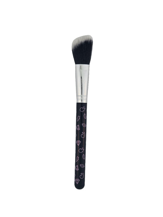 Beauty Bay Iconic Black Angled Blush/Contour Brush Perfect Precision for Contouring — makeup brush on white background