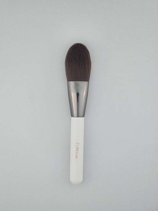 DUcare Fluffy Powder Brush Ultra Soft & Precise Application — makeup brush on white background
