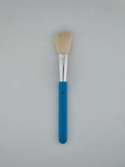 Lurella Angled Blush/Contour Brush Precision & Flawless Finish — makeup brush on white background